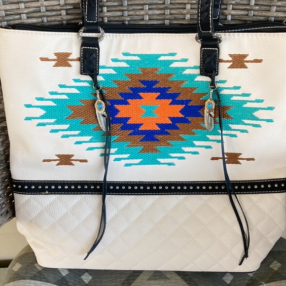 Montana West Handbags - Montana West Tote